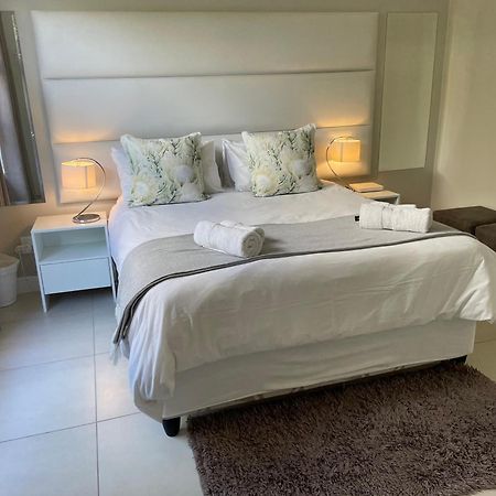 The Cottage On Cordia 2 Bedroom Self Catering 2Km From Umhlanga Beach Durban Ngoại thất bức ảnh