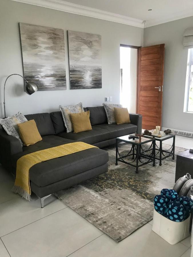 The Cottage On Cordia 2 Bedroom Self Catering 2Km From Umhlanga Beach Durban Ngoại thất bức ảnh