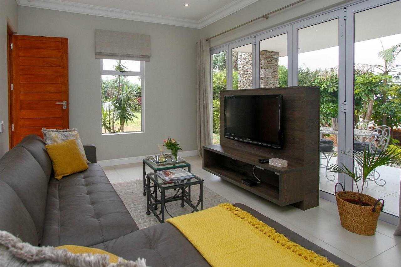 The Cottage On Cordia 2 Bedroom Self Catering 2Km From Umhlanga Beach Durban Ngoại thất bức ảnh